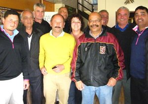 Academia baat by Facebook